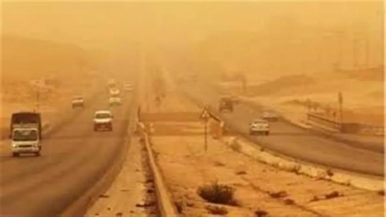 عاصفة ترابية تضرب القاهرة والمحافظات وتضع سكان المدن في حالة ترقب